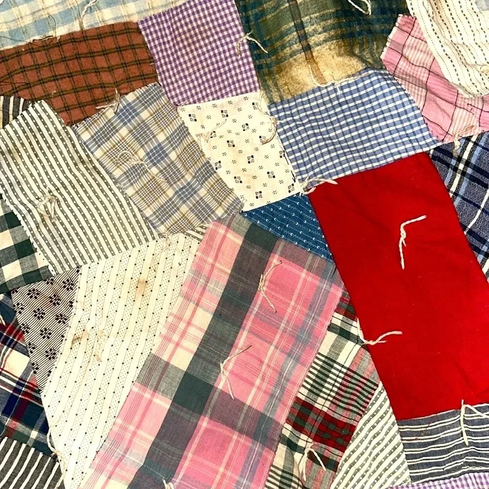 RARE HANDMADE HAND SEWN HEIRLOOM GRANDMOTHER’S CUSTOM MADE VINTAGE QUILT BLANKET